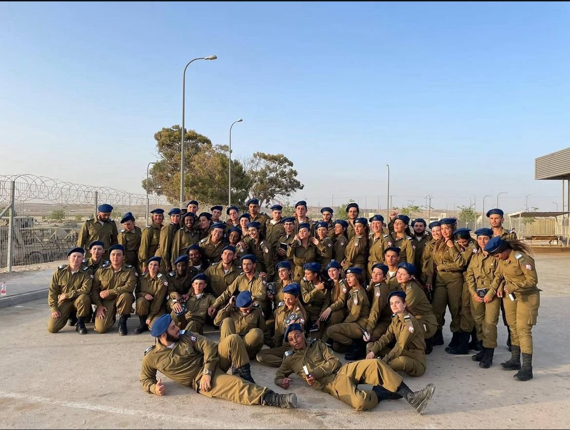 mayaam_omri's tweet photo. We carry our nation in our hearts and strength in our souls. https://t.co/3NBAkgqVth