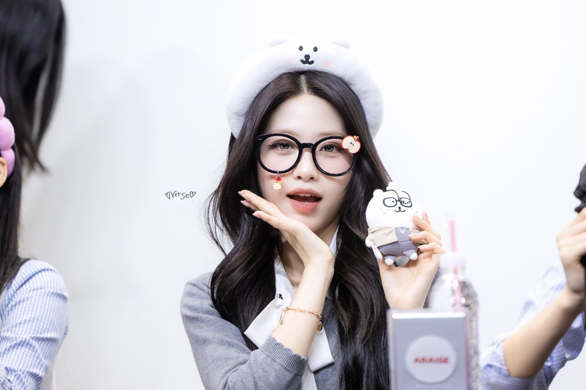 260321 

#제나 #리센느 #ZENA #RESCENE