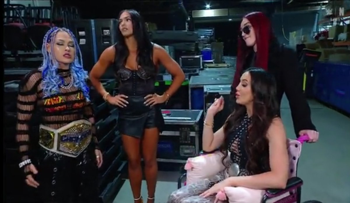 EwanECW's tweet image. giulia,kiana,alba &amp;amp; charlotte

#albafyre #chelseagreen #giuliawwe #kianajames #wwe