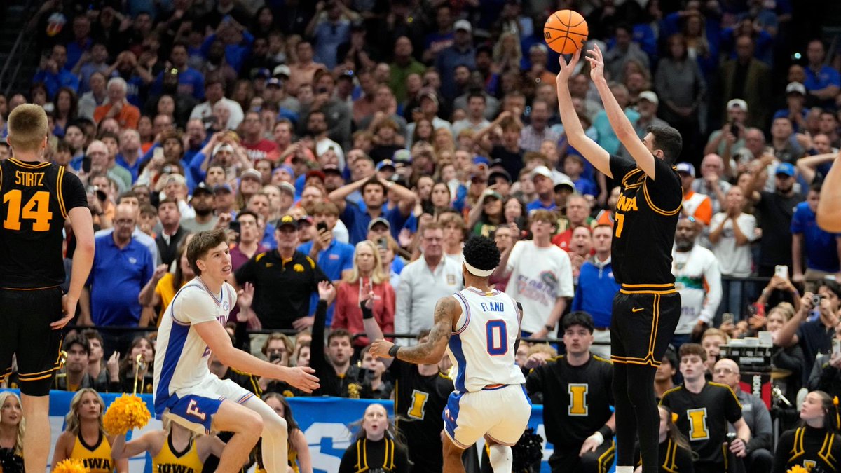 Chrizzle tweet media