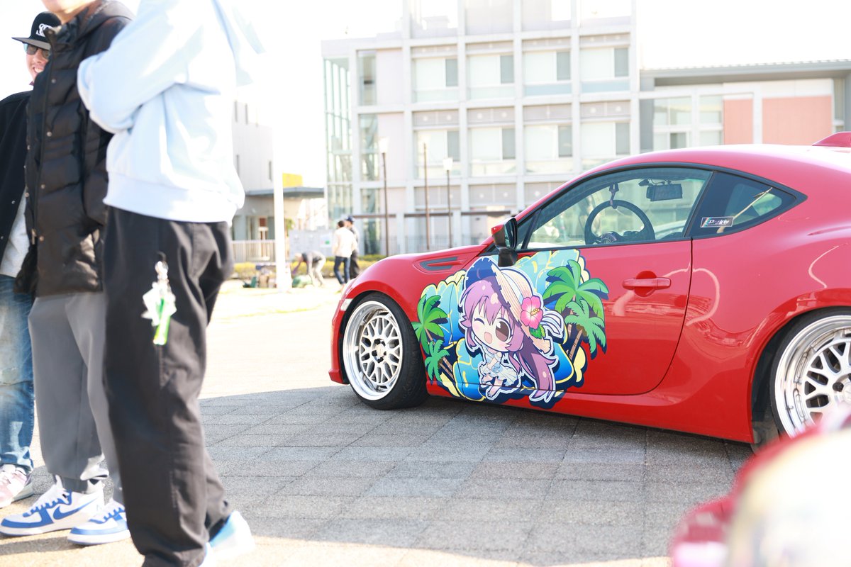 ばっしぃー tweet media