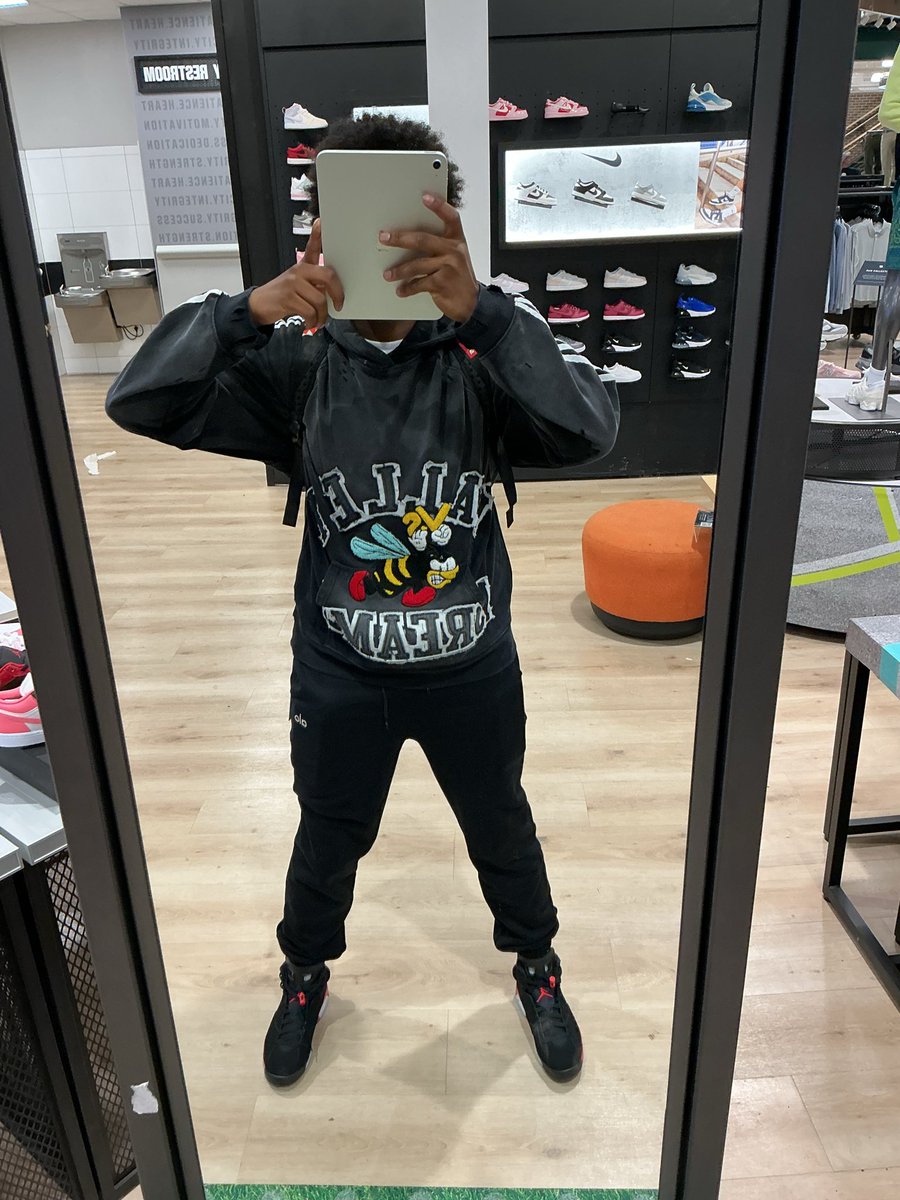 Rackieee💲💲💕🐓 tweet media