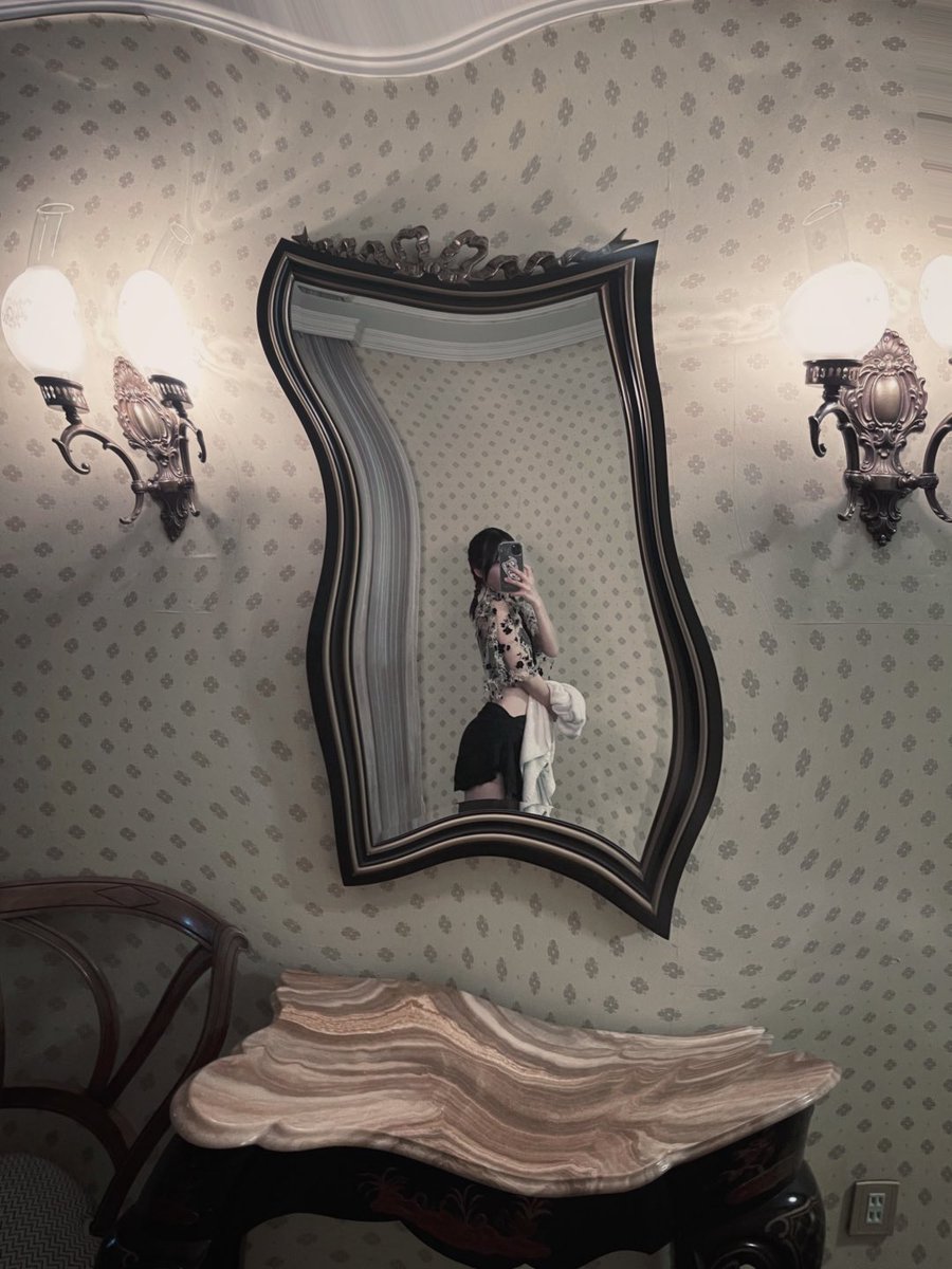 ︎︎⟡ tweet media