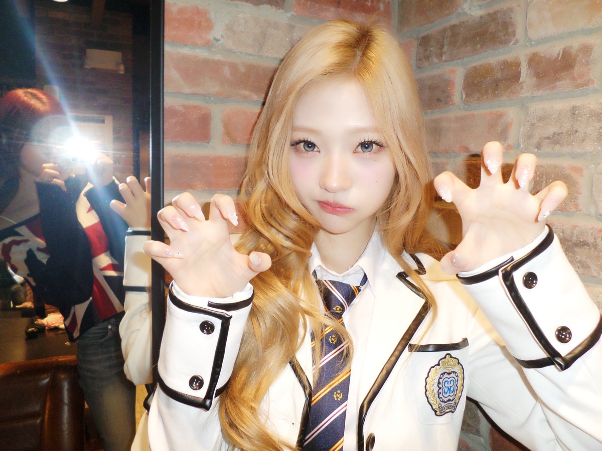 stella pics tweet media