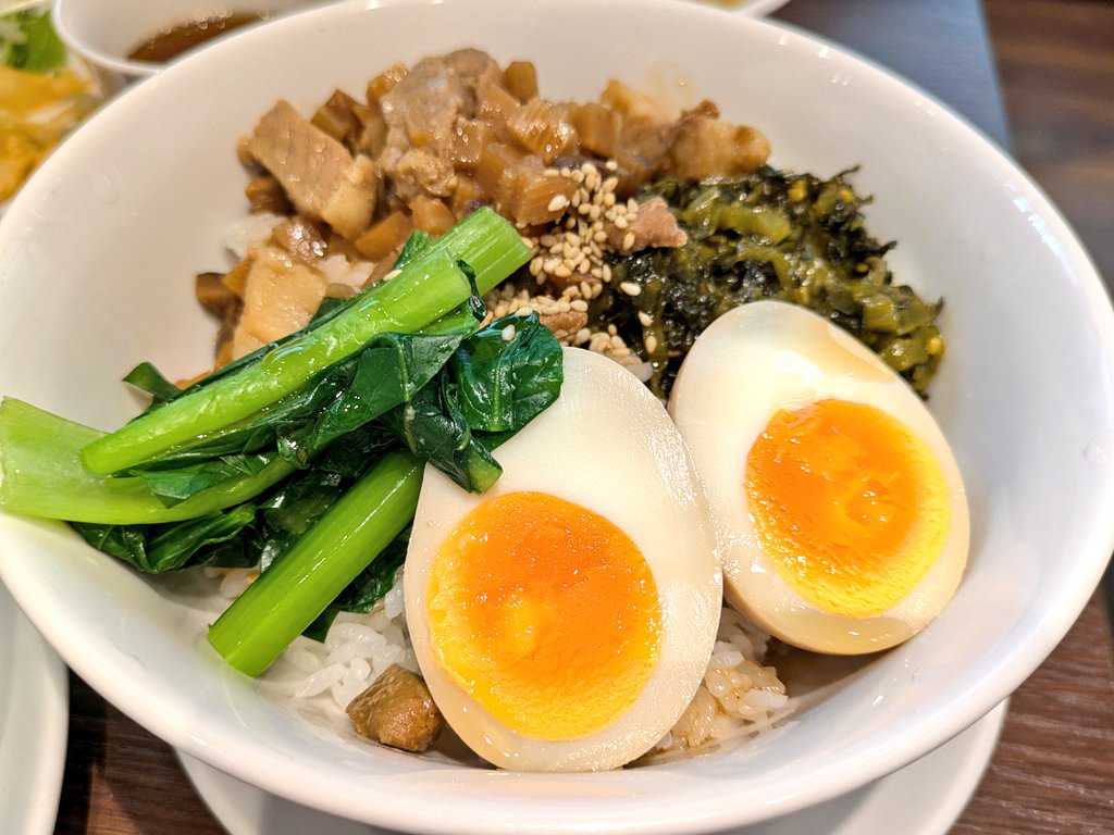 ひろね𓃠 tweet media