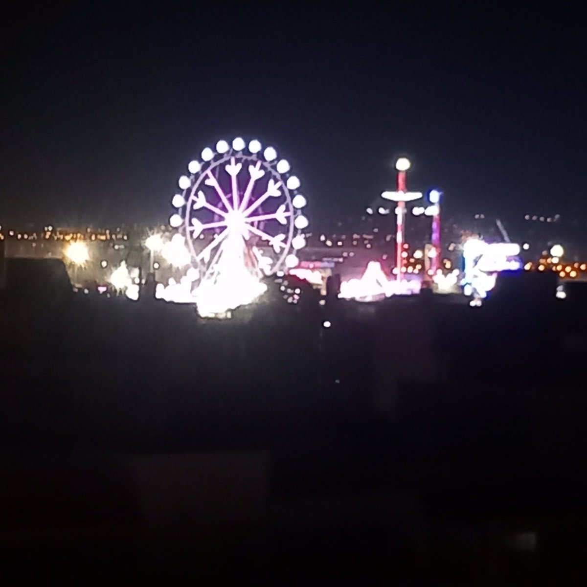 Ana Suñer tweet media