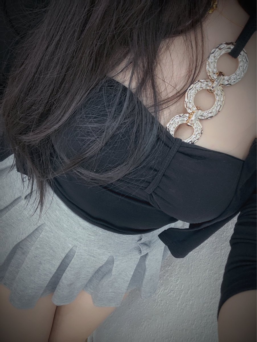 limeisaohuo's tweet photo. 上班穿搭的一天 https://t.co/XiYmnH3Pns