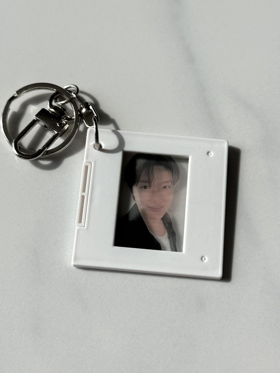 아리랑 앨범 위버스 특전 키링 중복이라 교환 구해요~!!

나: 제이홉 정호석
👼🏻: 진 김석진

방금 개봉한 거라 하자 없고 포장 예뿌게 해서 보내드리겠습니다. . 🫶🏻

#아미트친소 #교환 #방탄소년단 #아리랑