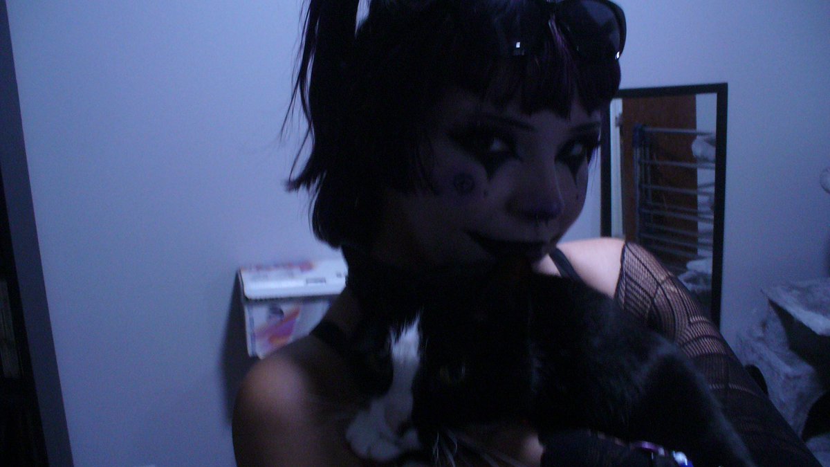 doe ❄️ 🐾 tweet media