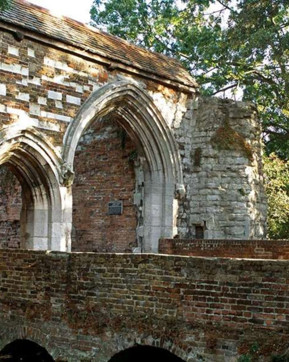 Tudor Places tweet media