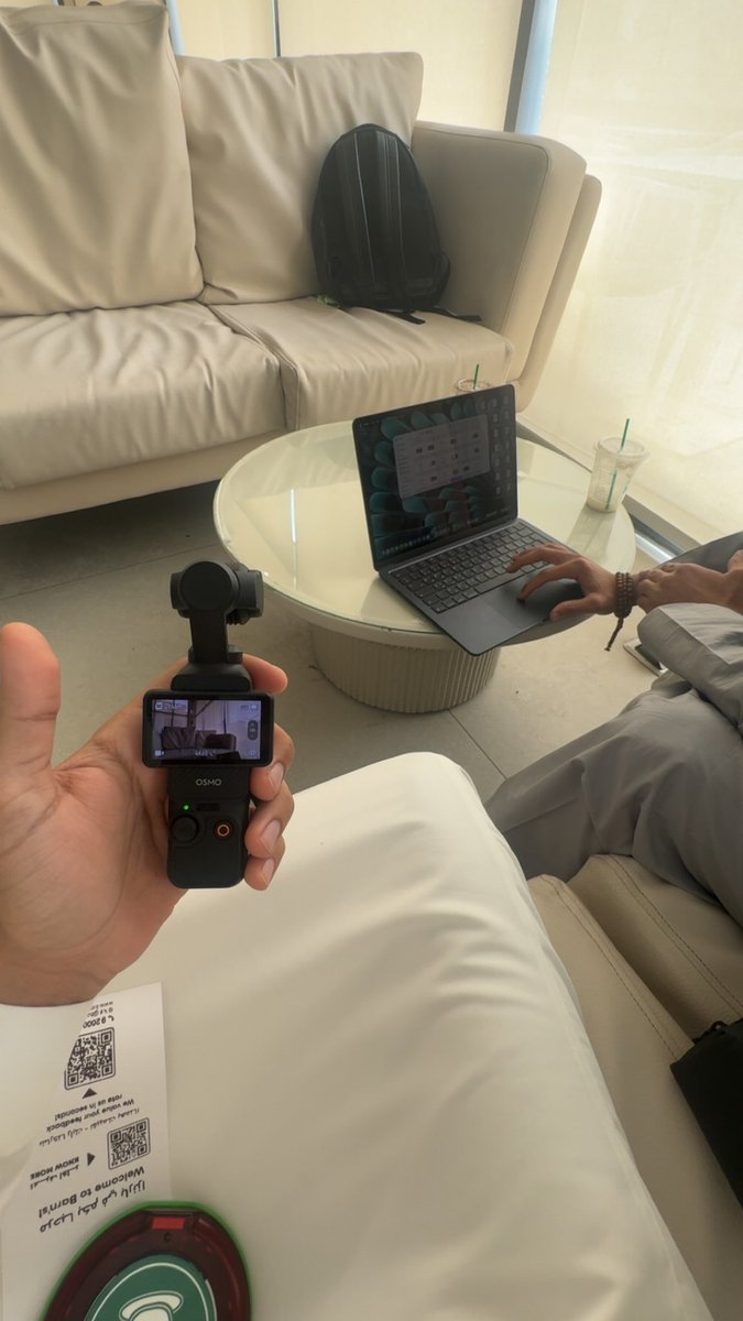 WannabeYoutuber tweet media