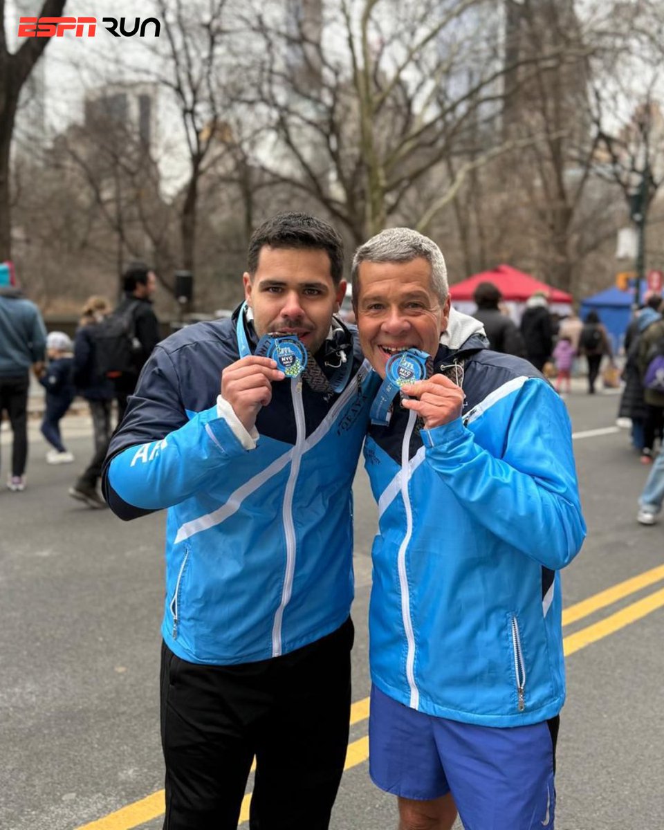 ESPNRun's tweet photo. 🗽🏅 #MedalMonday directo desde el Medio Maratón de Nueva York.

¿Tienes alguna medalla nueva? ⬇️

📲 Envíanos por DM de Instagram tus fotos junto a tu medalla y forma parte de la comunidad de runners de #ESPNRun https://t.co/GHNgOAC2sy