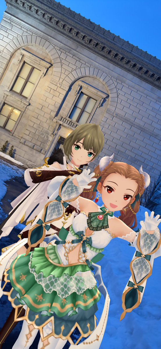 旧三井銀行小樽支店にて楓さんと裕美ちゃんです⚔️🐉
#毎日20時は高垣楓もでるでしょー
#デレステAR #関裕美