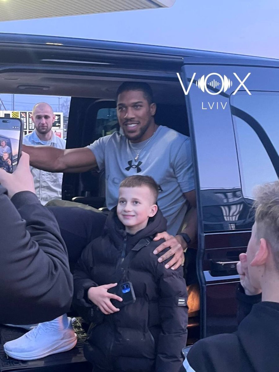 Yura Gnatyuk tweet media