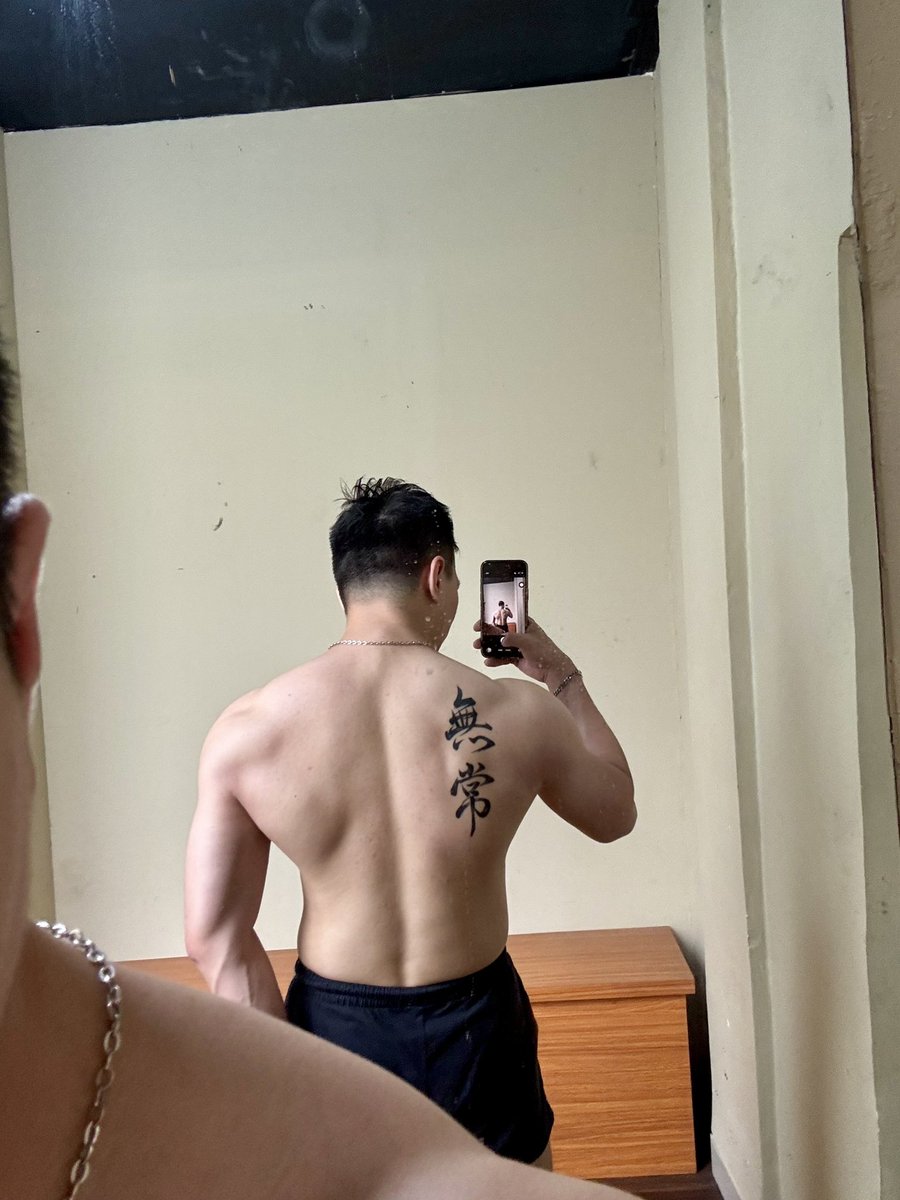 itscrispyporkbelly tweet media