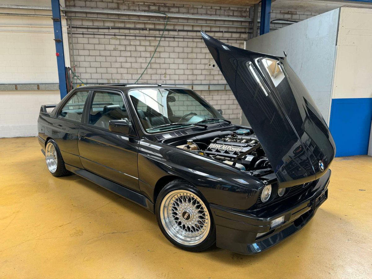LienhardRacing's tweet photo. #M3Monday 1989 BMW M3 E30  💅🏻 
87'900 km
CHF 109'900.–

©by 🤳🏻 Mario, 9240 Uzwil https://t.co/CwvASEvcKf