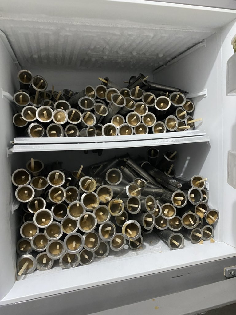 Moiz Khan tweet media