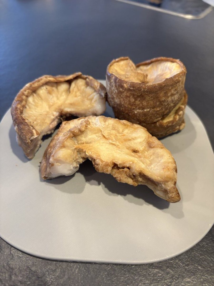 まんごろ tweet media