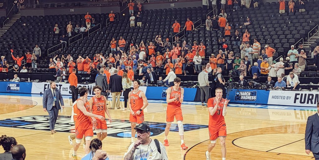 Vancie17 tweet media