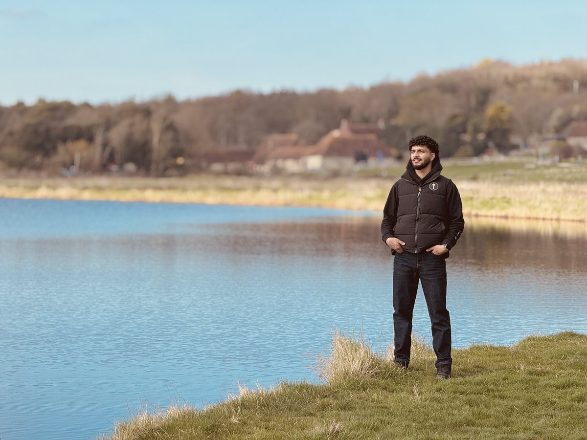 شہریار tweet media