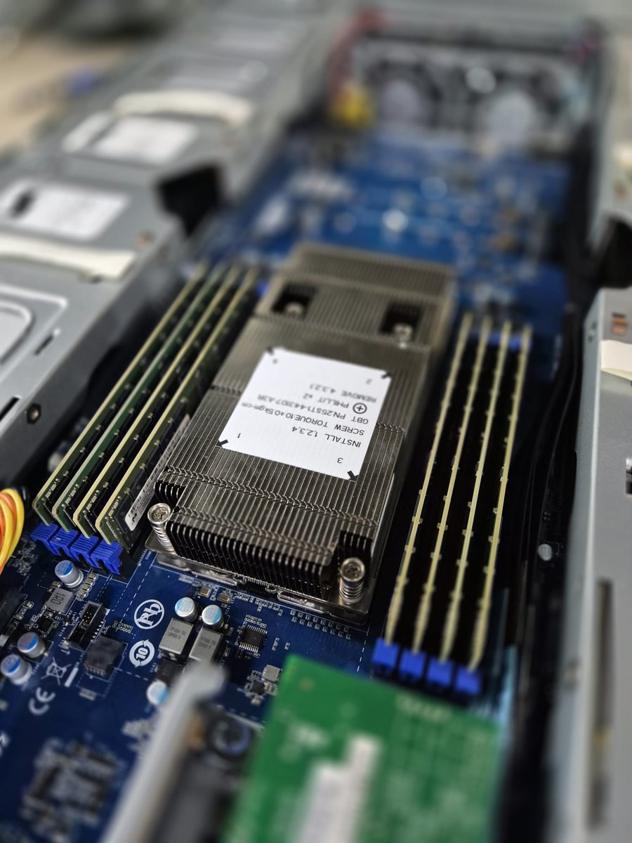 LumaDock tweet media