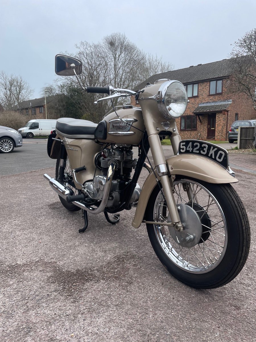 ClassicBikeShows tweet media