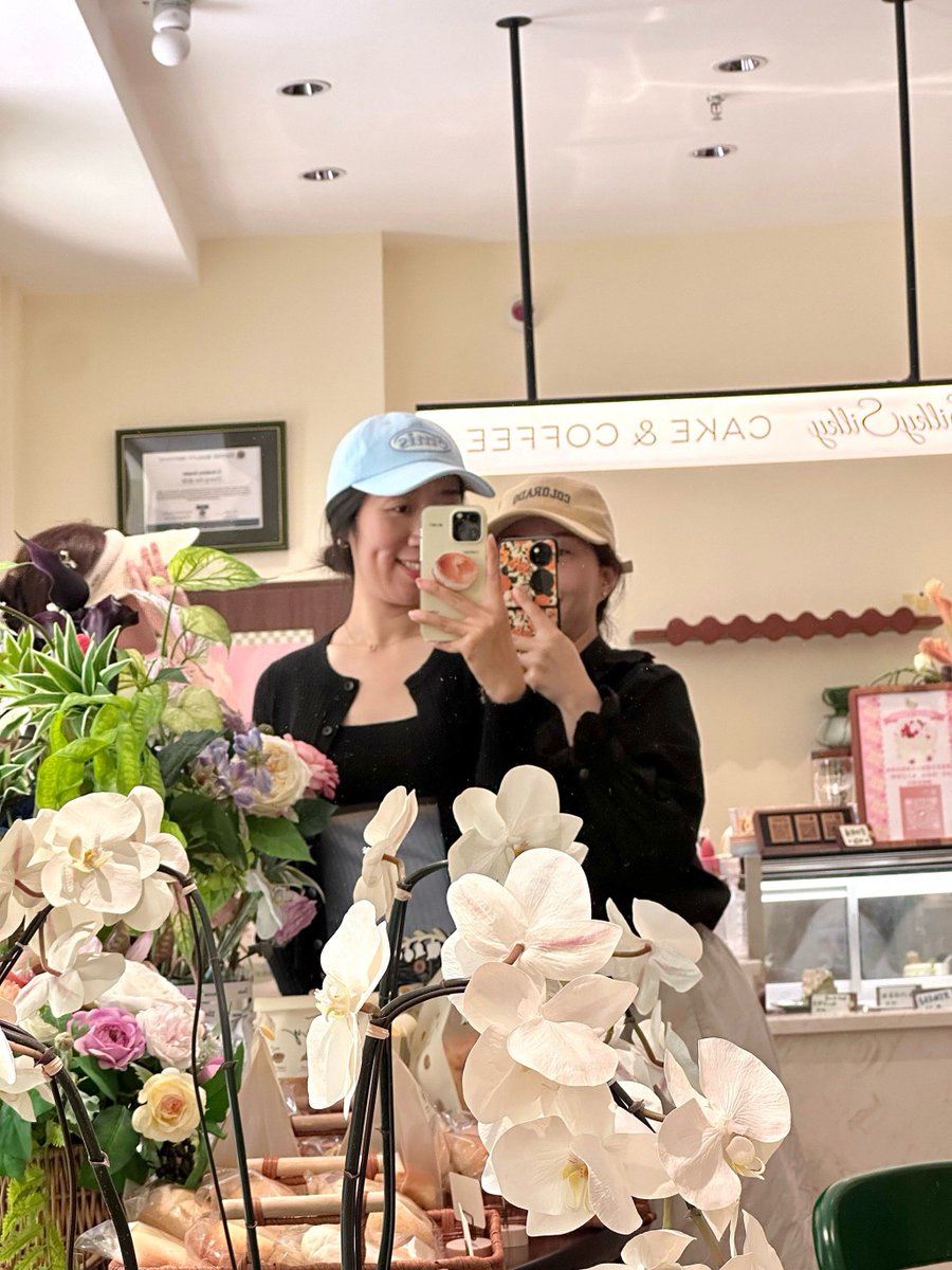 Castche Official tweet media