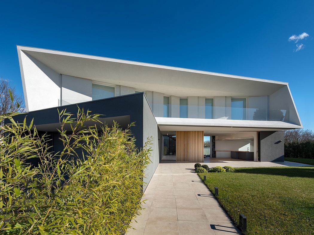 HomeAdore's tweet photo. [FRA]me: Contemporary Architecture with Unique Geometric Elements

https://t.co/weChkfFyzT https://t.co/vCzdtTzBho