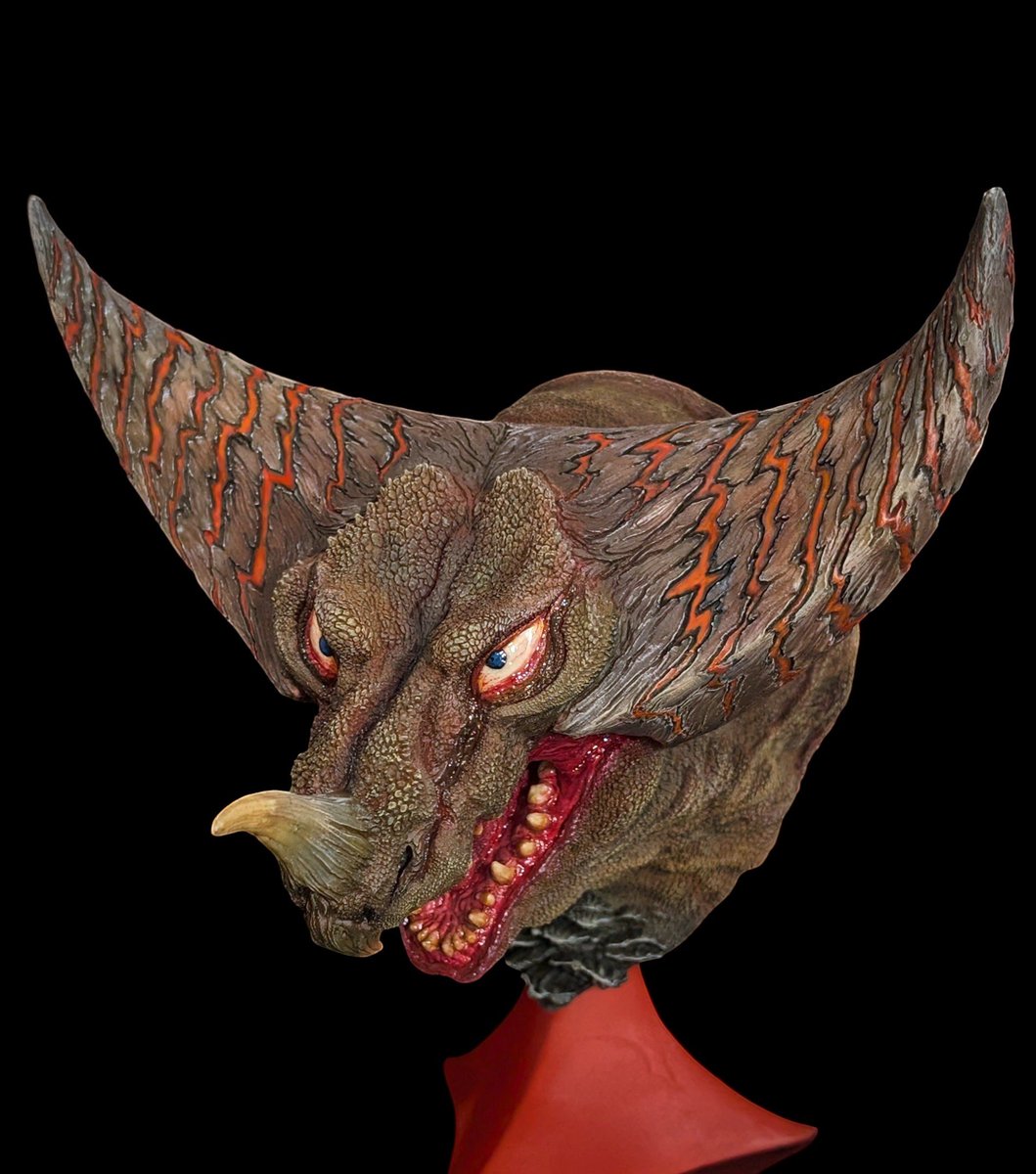 瓦礫まる tweet media