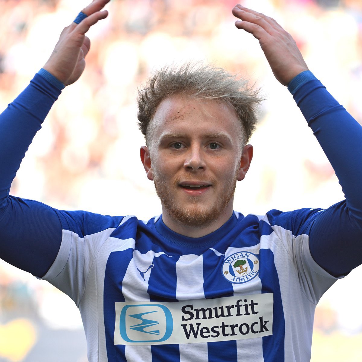 LaticsBase tweet media