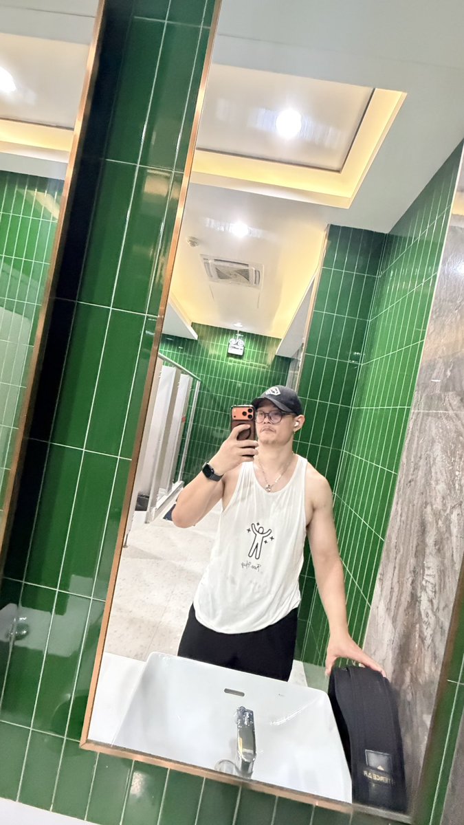 TopSecr63401300's tweet photo. ทรงลุง ❌ ทรงโจร ✅ https://t.co/Qv6lgbdJzO