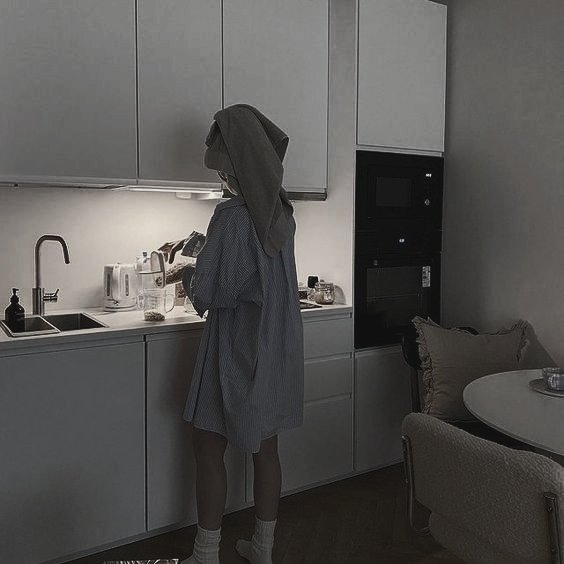 𝙀𝙇𝙇𝙀𝙉𝙊𝙍𝘼 FLEUR. tweet media