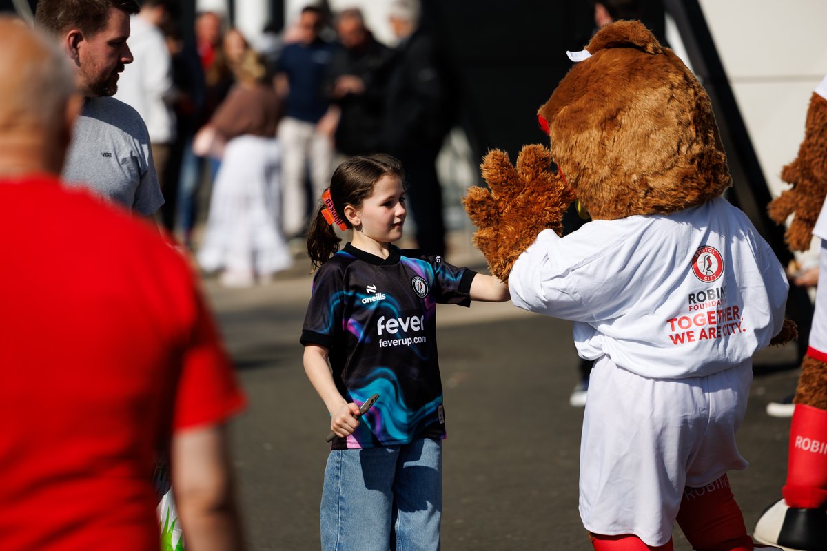 Red & Robyn tweet media