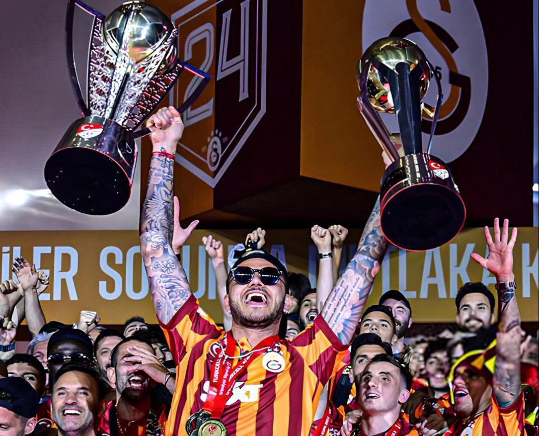 goaticardi7's tweet photo. daha iyisi gelene kadar en iyisi sensin daha iyisi gelmeyeceğine göre tek kral sensin #KingIcardi https://t.co/HbkZEOgXzT