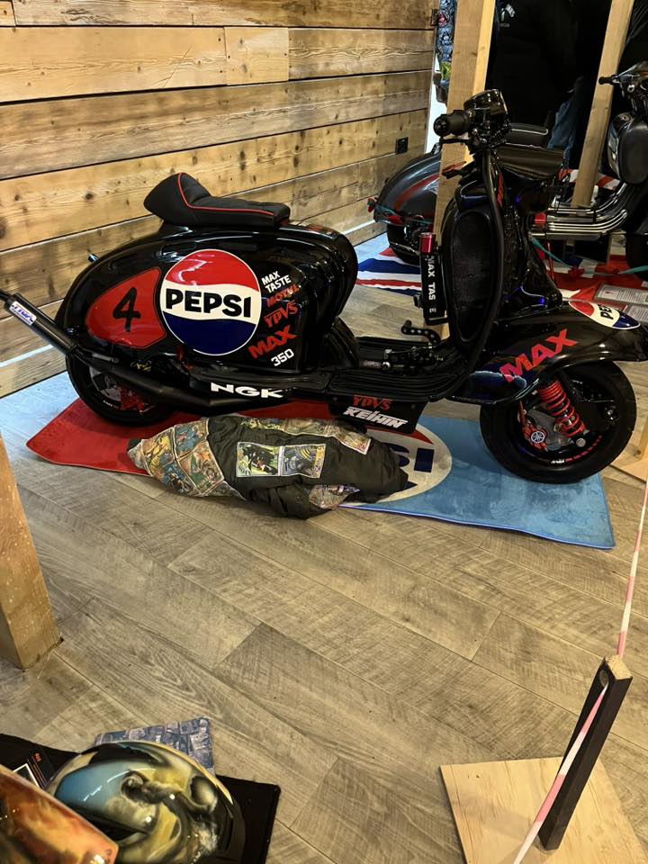 Scootering tweet media