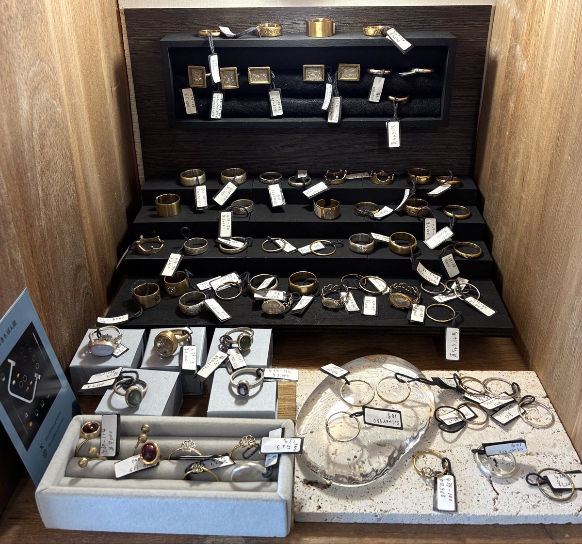 SHOPpeaberry tweet media