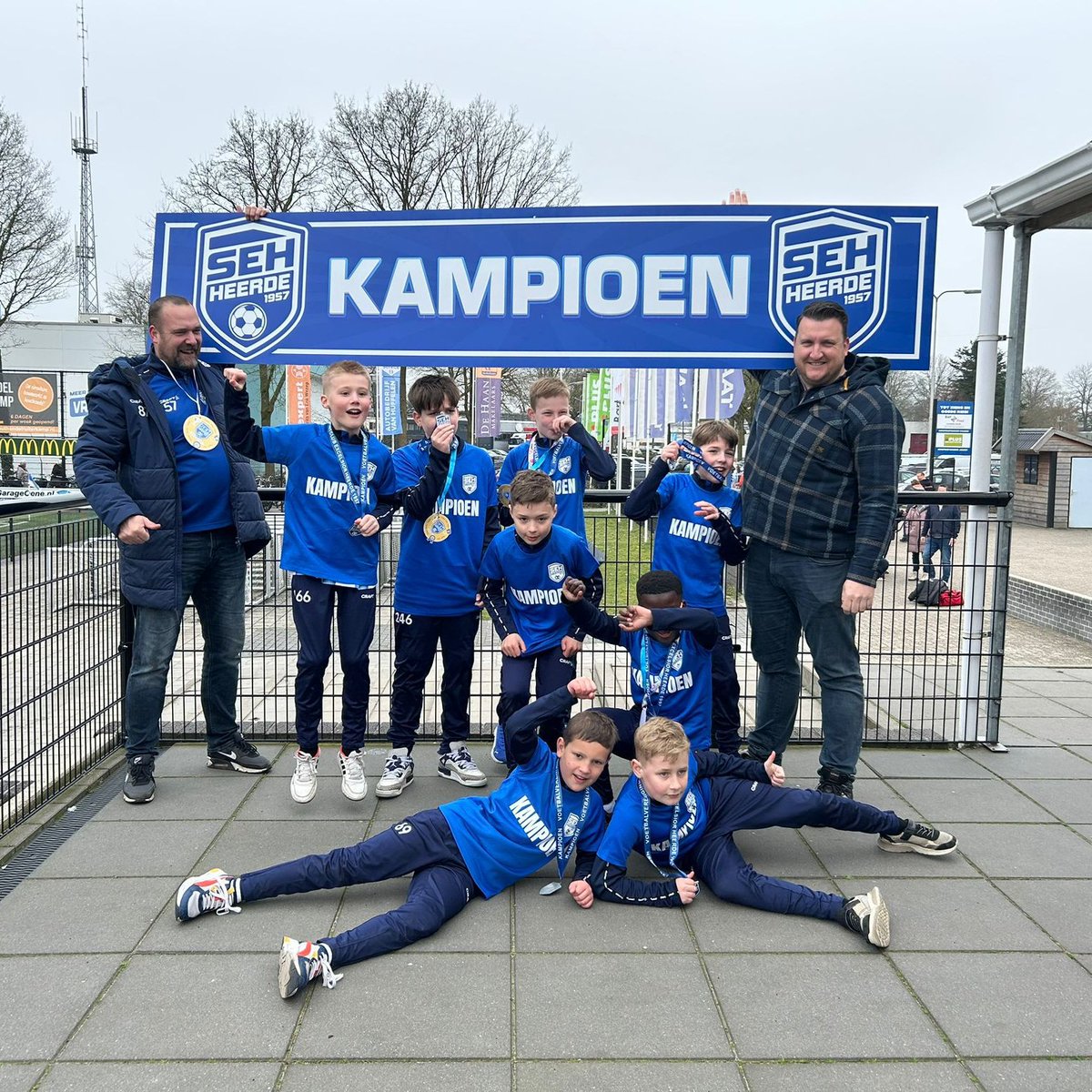 v.v. S.E.H. ⚽️ tweet media