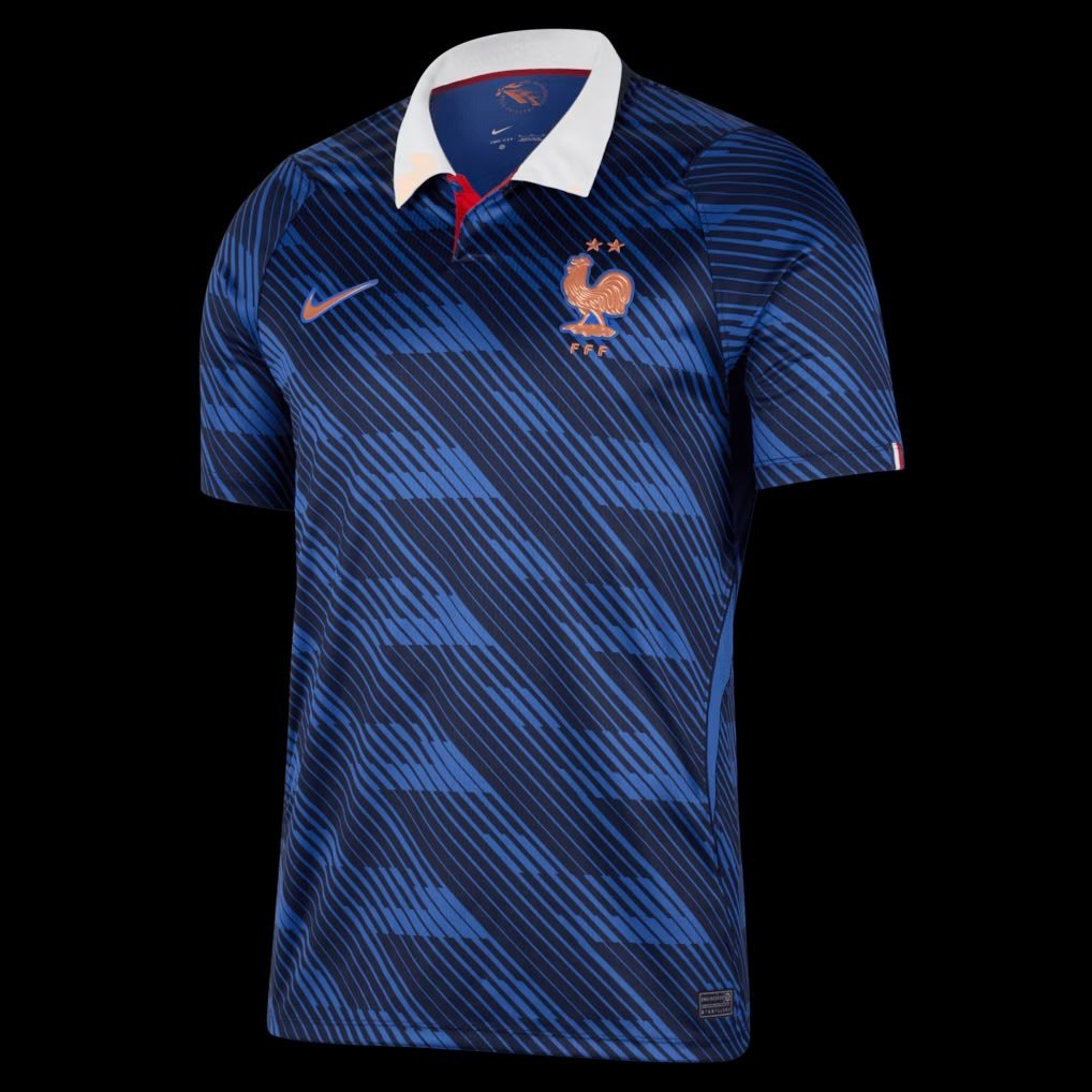 Nike mucho mejor trabajo que Adidas. Este azul de Francia y el azul de Brasil están con madre.