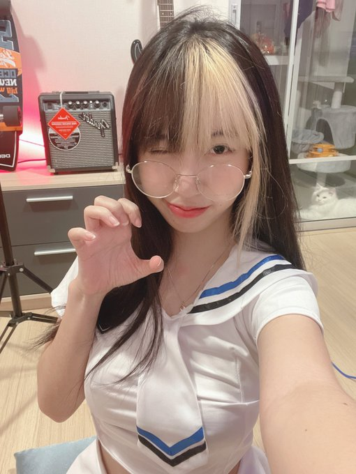 highsstnnn69's tweet photo. เรื่อง��งินหนูไม่เคยขัด แต่ถ้าพี่อยาก "จัดหนัก" ต้องจ่ายด้วยน้ำนะ
👇
ลองก่อนสิ 😍 https://t.co/Bu0WPmQwCl https://t.co/R81pzn6iID