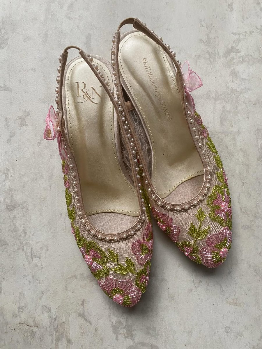 paw 🍎🗯️ tweet media