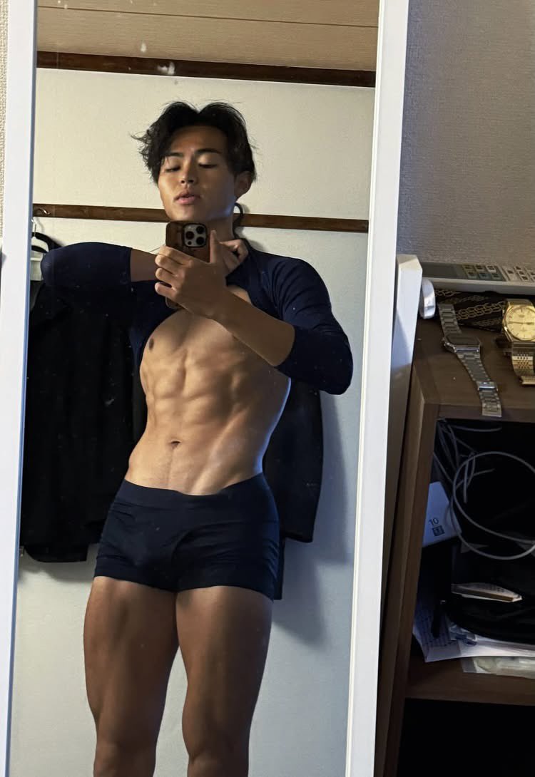 JAPANESE HOT MUSCLES tweet media