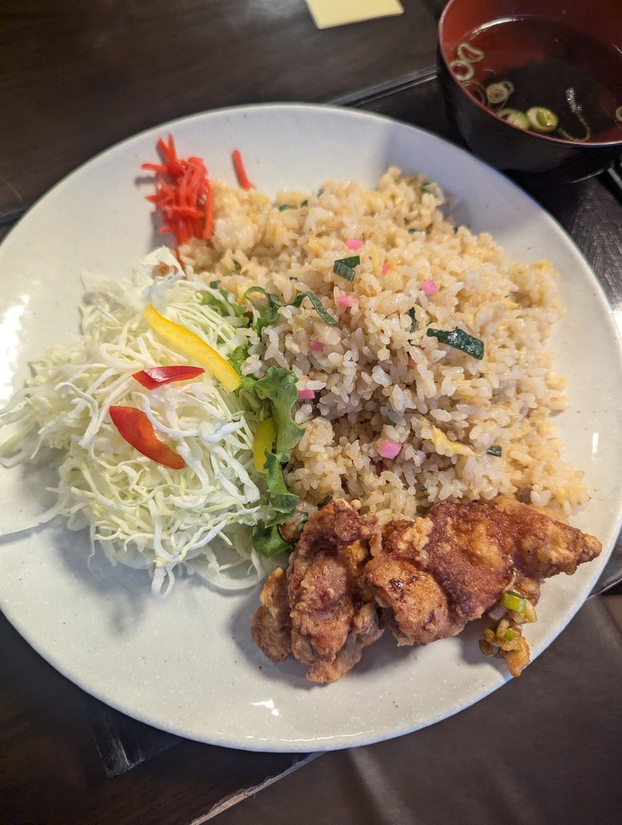 今日は練習から胸トレへ！
丁寧にフォーム意識して上げる。
でたらめにやるのではなく丁寧にすることを最近は気をつけてます！
温泉行って五目チャーハン食べて明日も
気合い入れて頑張ります🔥
＃pw_JTO #青森 #筋トレ #弘前 #ねぷた  ＃プロレス　#お祭り