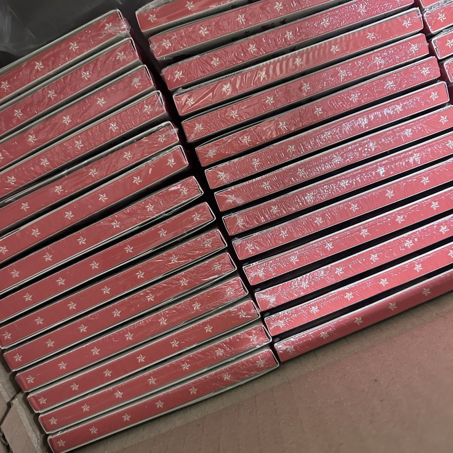 royals.ljn | tweet media