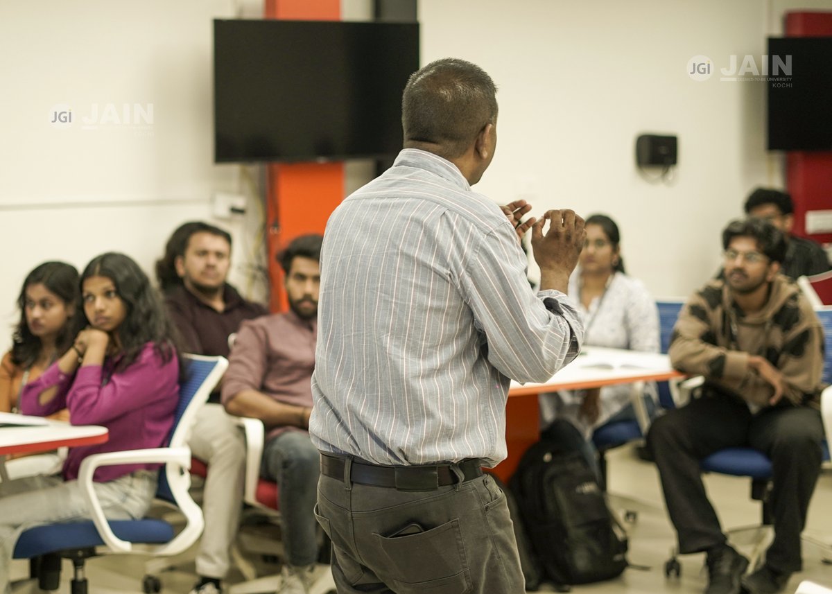 jain_kochi's tweet image. Beyond textbooks, into the real world of HR.

The Department of Management Studies at CMS Business School Kochi hosted an insightful session on “The Multifaceted Role of HR Professionals in Modern Organizations.”

#CMSKochi #ManagementLife #HRLeadership #FutureManagers