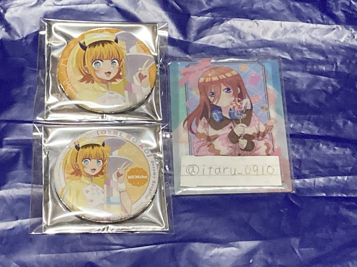 itaru_0910's tweet photo. 推しの子　缶バッジ　交換　譲渡

譲:MEMちょ

求:定価＋送料

支払い方法
銀行振込またはPayPayマネー(ライト不可)

大阪手渡しまたは郵送可 https://t.co/9GrnvIUril