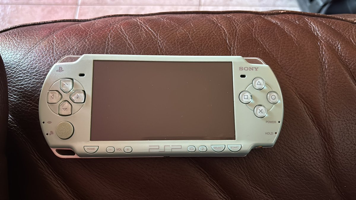 Ace;🍊 𐙚 ⊹‘ *. 𓅂༄ cp: undertale👾 tweet media