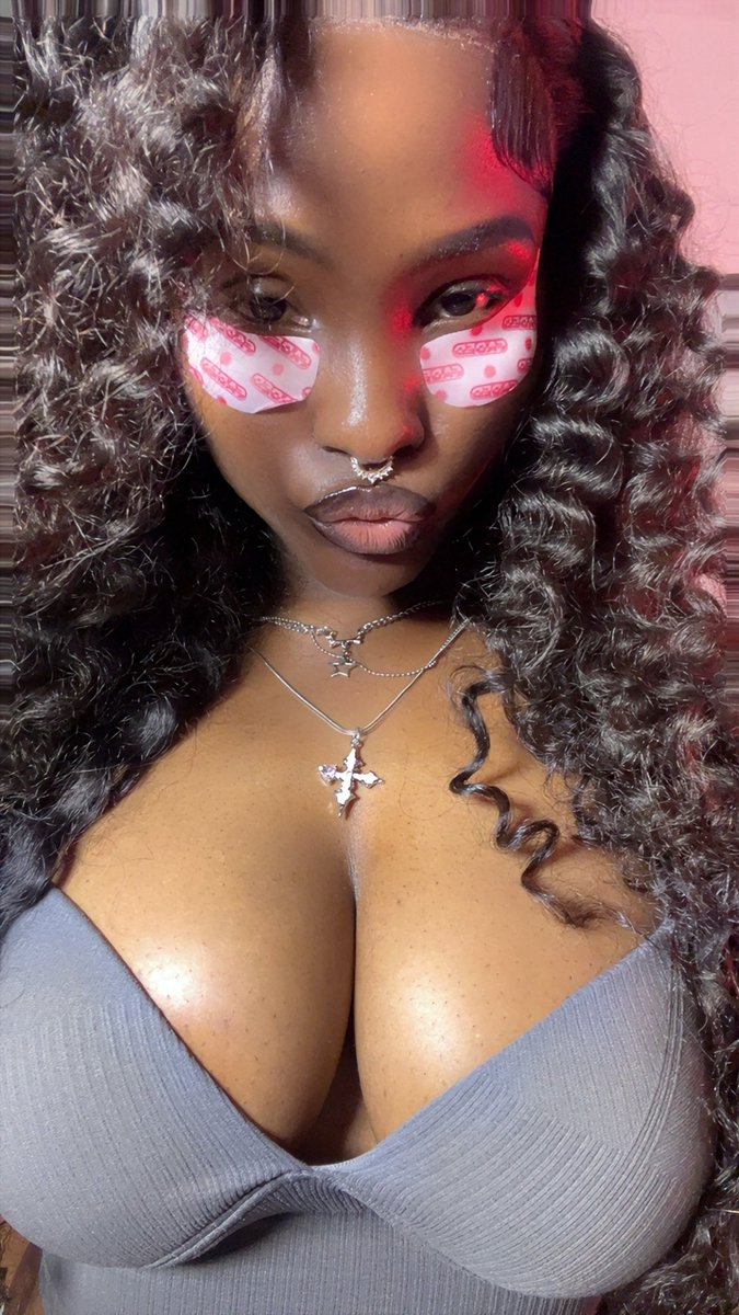 yes_iam_erica101 tweet media