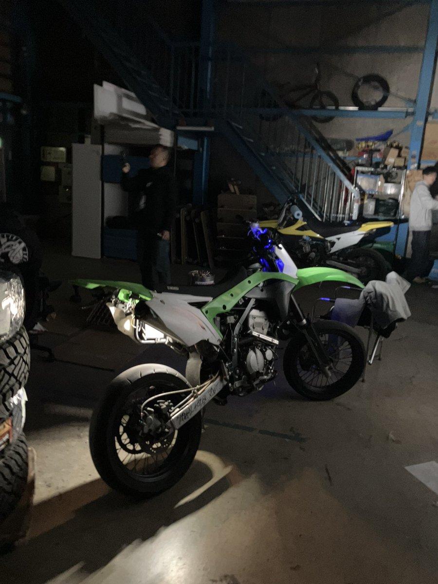 ナンシーおじさんってほんとにいるの？駐車場とかで何も聞かれたことないし話しかけられた記憶があまり無い！少なくとも最近話しかけられたのは腰にリボルバーつけたおじさんにこれナンバーどこについてるの？くらい