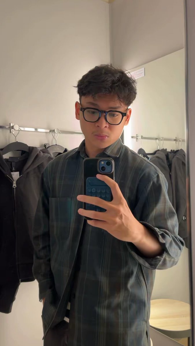 zoro juro 🍉 tweet media