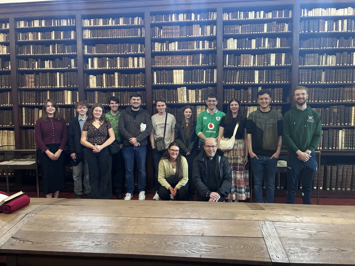 StPatsMaynooth's tweet image. Students of SPPU, along with the Maynooth Catholic Society, undertook a pilgrimage to the Irish College in Paris last week 🇫🇷

#stpatricks #maynooth #pilgrimage #paris